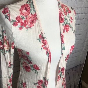 Chris & Carol Sweaters - Thin Floral Cardigan Chris & Carol Sweaters - Thin Floral Cardigan